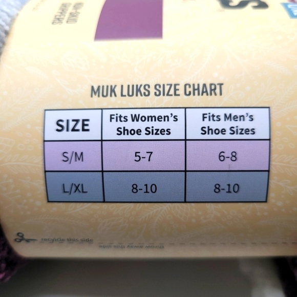 Women's Muk Luks Socks 2 Pair Sherpa Cabin Burgundy Large XLarge 8 9 10 Shoe - Picture 3 of 3